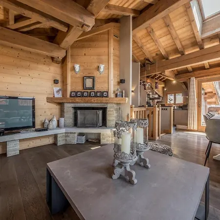 5 Bedrooms Le Praz Chalé Courchevel